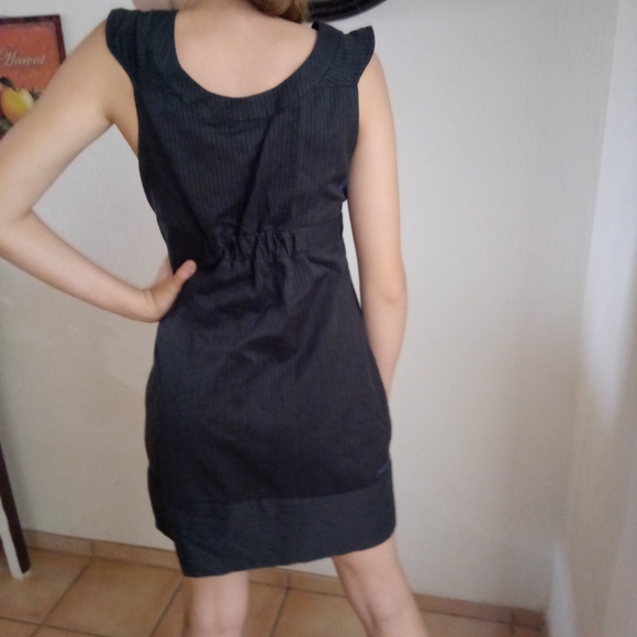 Volcom dress - Picture 2 of 3